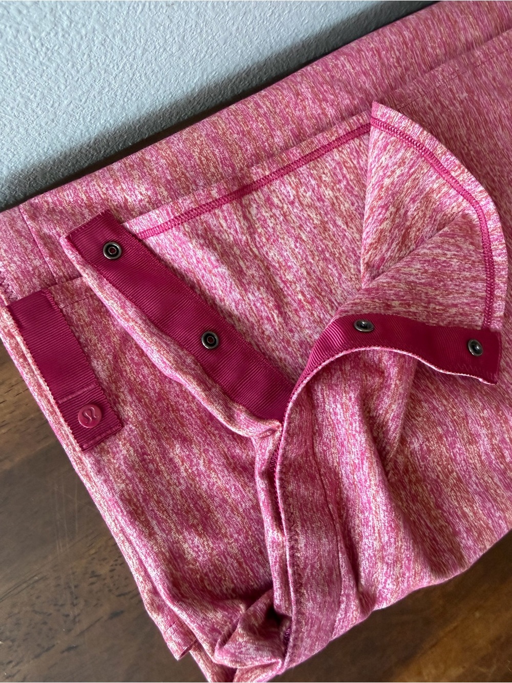 Lululemon heathered pink orange Vinyasa snap infinity scarf